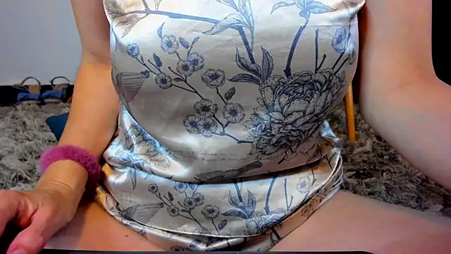 Velourmuse online show from 10/27/25, 12:11