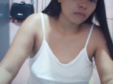 Snapshot of pinkcuteketty23 chatting on 01/05/26, 10:02 pinkcuteketty23 online show from 01/05/26, 10:02