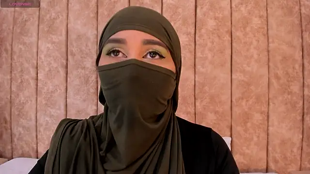  alishaa c online show from 11/11/25, 02:17