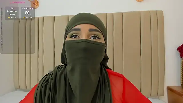  alishaa c online show from 10/19/25, 03:42