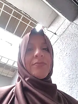 Aafsha  online show from 11/08/25, 10:41