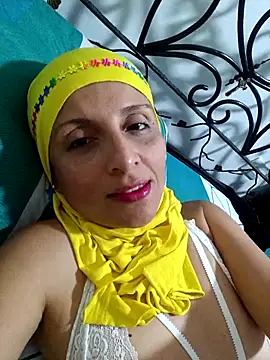 Aafsha  online show from 02/17/26, 07:33