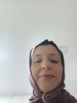 Snapshot of Aafsha_ chatting on 07/18/26, 02:03 Aafsha online show from 07/18/26, 02:03