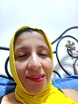 Aafsha  online show from 11/15/25, 12:20