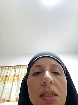 Aafsha  online show from 03/29/26, 10:39