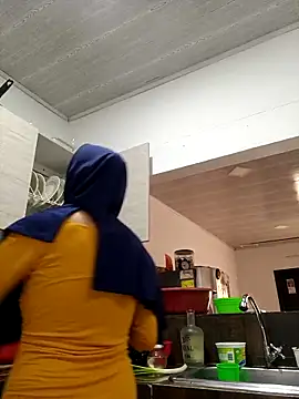 Aafsha  online show from 12/05/25, 01:53