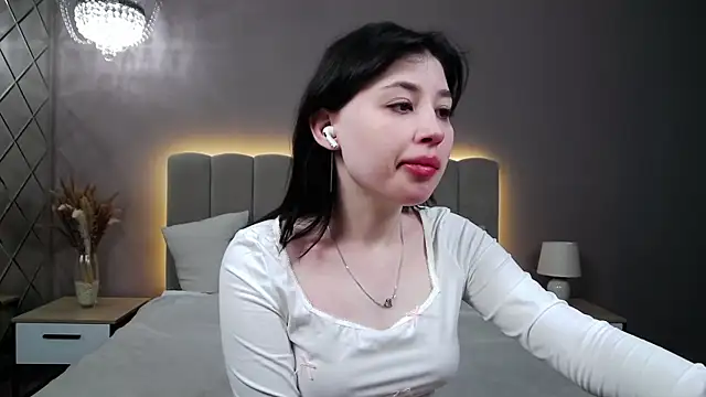 DianaMello online show from 11/23/25, 06:34