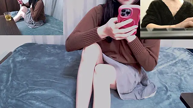 Snapshot of mirror_x_room chatting on 10/26/25, 08:37 mirror x room online show from 10/26/25, 08:37