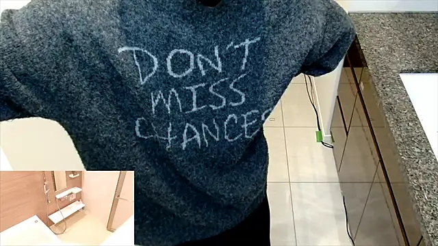 Snapshot of mirror_x_room chatting on 12/03/25, 07:30 mirror x room online show from 12/03/25, 07:30