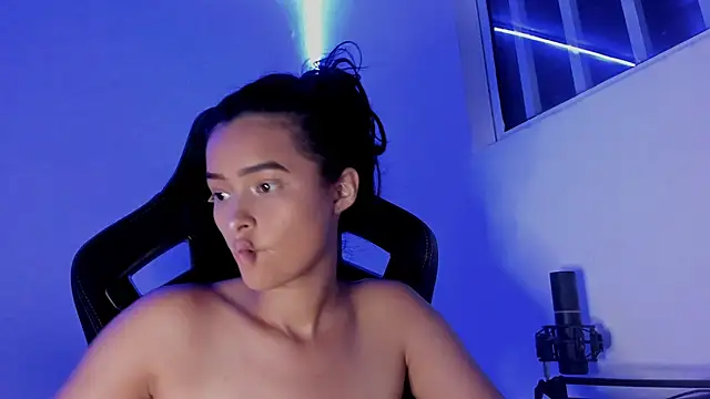 Madeline jade online show from 12/19/25, 04:05