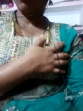 Snapshot of Priyanka_hot54 chatting on 10/20/25, 07:47 Priyanka hot54 online show from 10/20/25, 07:47