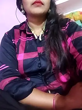 Snapshot of Priyanka_hot54 chatting on 10/21/25, 05:45 Priyanka hot54 online show from 10/21/25, 05:45