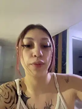 ZammyRossee online show from 03/26/26, 04:22