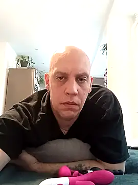 Snapshot of Kobradera1984 chatting on 02/02/26, 08:35 Kobradera1984 online show from 02/02/26, 08:35