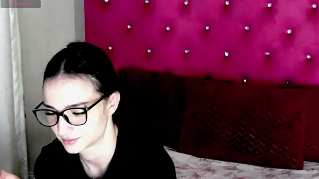 Snapshot of KimmySprinkles chatting on 10/10/25, 07:25 KimmySprinkles online show from 10/10/25, 07:25
