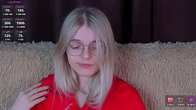 MonicaShiny online show from 11/23/25, 07:02