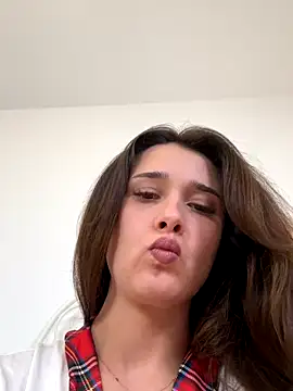 MayaVonDe online show from 11/04/25, 06:44