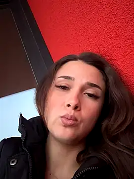 MayaVonDe online show from 11/10/25, 03:17