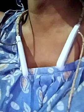 Hotty-romi3 online show from 10/05/25, 12:40