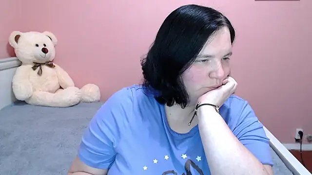 Snapshot of _alexandra_ray_ chatting on 10/17/25, 11:45 alexandra ray online show from 10/17/25, 11:45