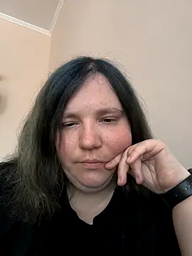  alexandra ray  online show from 04/18/26, 10:39