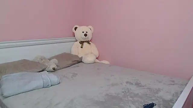 Snapshot of _alexandra_ray_ chatting on 11/11/25, 06:08 alexandra ray online show from 11/11/25, 06:08