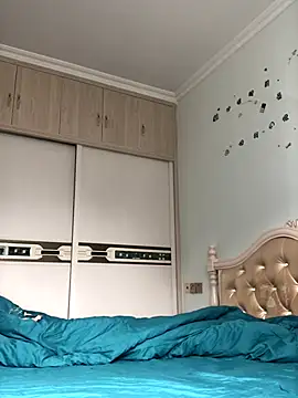 Mile-m online show from 10/16/25, 02:20