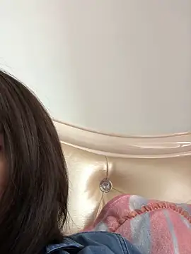 Mile-m online show from 04/11/26, 04:53