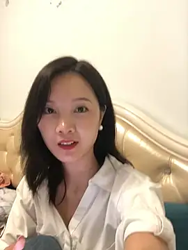 Snapshot of Mile-m chatting on 06/01/26, 03:11 Mile-m online show from 06/01/26, 03:11