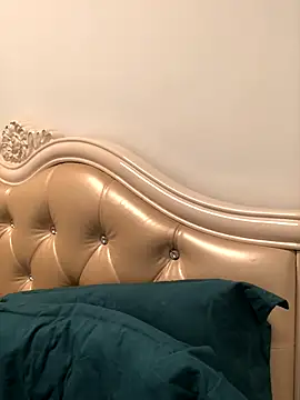 Mile-m online show from 11/22/25, 12:54