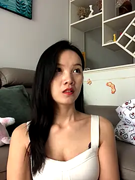 Mile-m online show from 11/12/25, 06:28