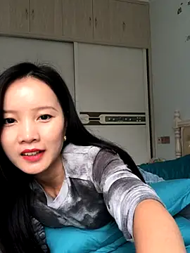 Mile-m online show from 10/21/25, 04:23