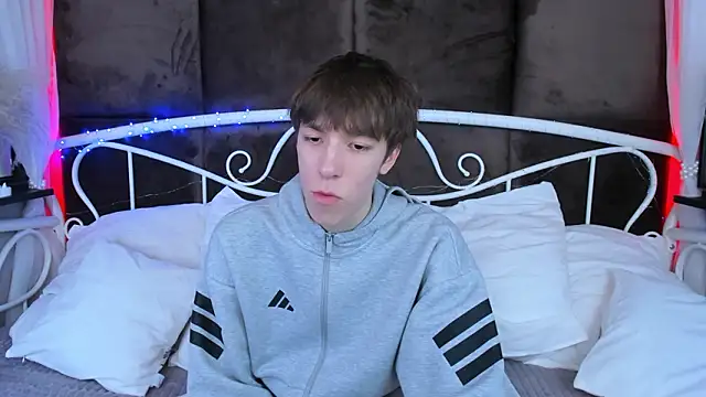 MarkBranston online show from 02/05/26, 03:41