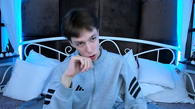 MarkBranston online show from 12/01/25, 10:49