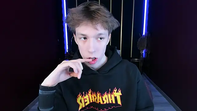 MarkBranston online show from 12/16/25, 08:57