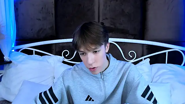 MarkBranston online show from 11/16/25, 10:42