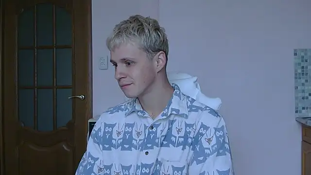  Timmy Boy  online show from 10/28/25, 09:19