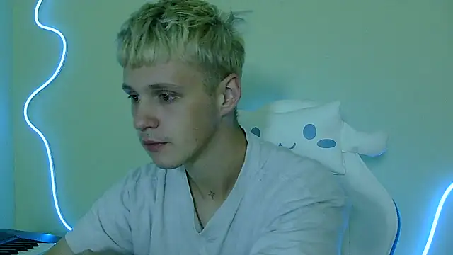  Timmy Boy  online show from 10/08/25, 12:01