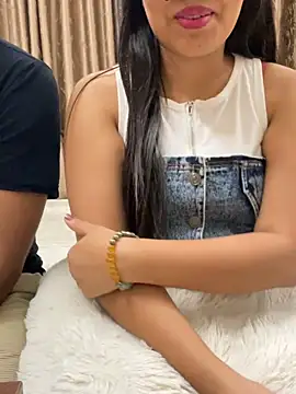 vickyandtania online show from 03/20/26, 04:52