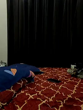 vickyandtania online show from 10/23/25, 04:05