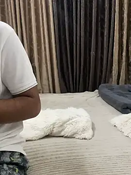 vickyandtania online show from 03/16/26, 04:54