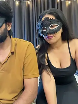 vickyandtania online show from 12/20/25, 03:48