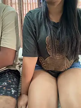 vickyandtania online show from 04/06/26, 07:20