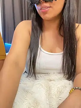 vickyandtania online show from 01/31/26, 07:12