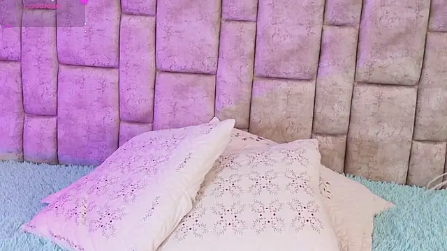 AmyVega  online show from 11/15/25, 04:44