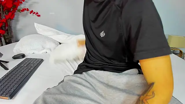 2 fire online show from 11/08/25, 08:12