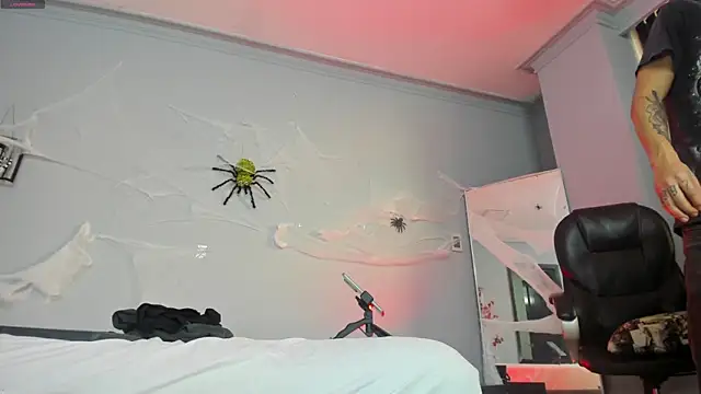 2 fire online show from 10/28/25, 08:08