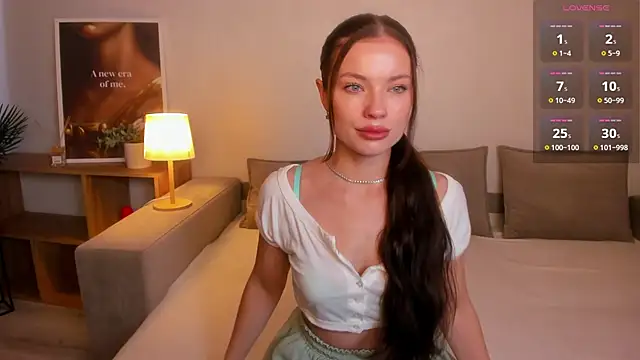 Taylaa Luxe online show from 10/17/25, 06:28