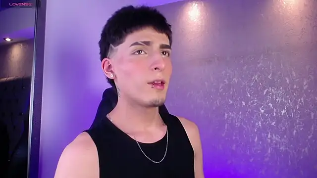 MateoMitchell online show from 04/09/26, 03:41