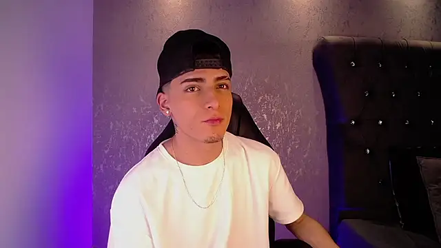 MateoMitchell online show from 11/17/25, 05:22